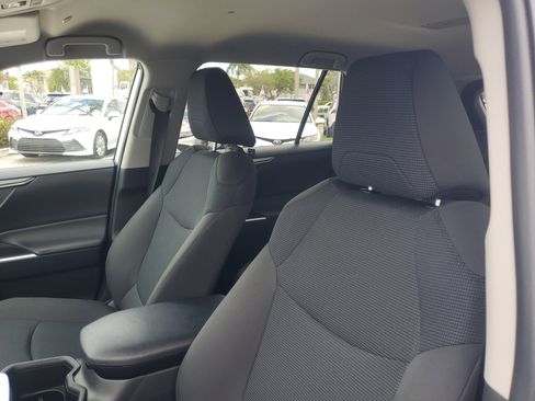 Used 2024 Toyota RAV4 LE image 17