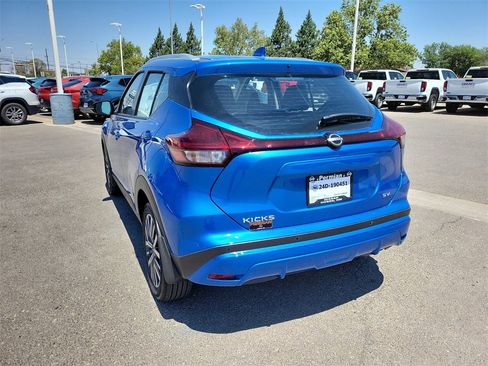 New 2024 Nissan Kicks SV image 8