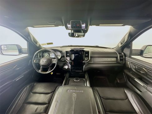 Used 2019 RAM 1500 Limited image 10