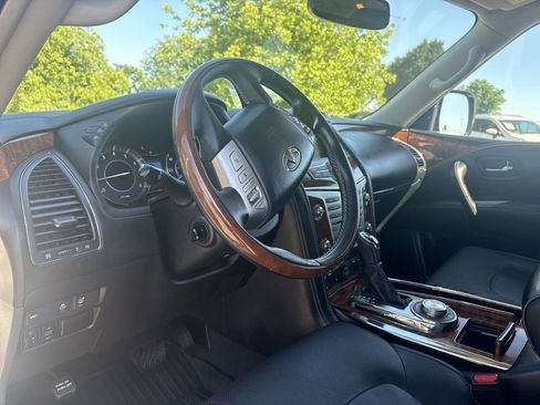 Used 2018 INFINITI QX80 4WD w/ Driver Assistance Package image 10