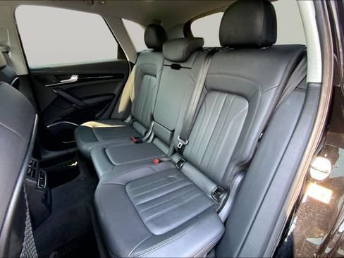 Used 2020 Audi Q5 Premium Plus AWD/4WD image 18