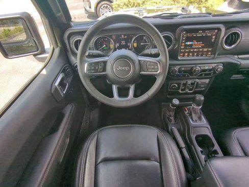 Certified 2023 Jeep Wrangler Unlimited Sahara AWD/4WD image 18