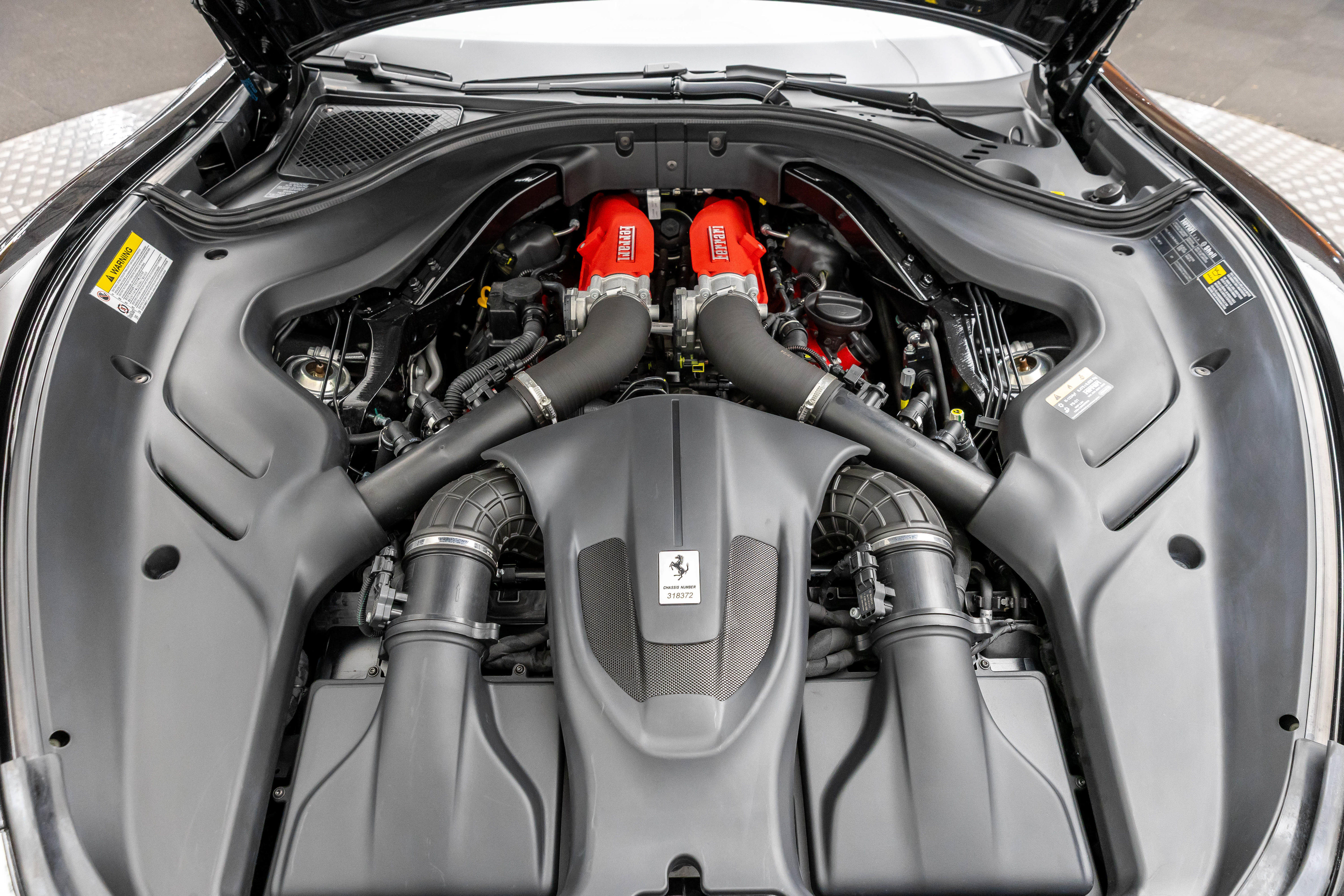 Certified 2025 Ferrari Roma Spider RWD image 67