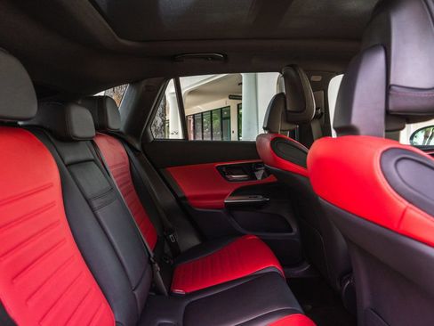 Used 2024 Mercedes-Benz GLC 43 AMG 4MATIC image 24
