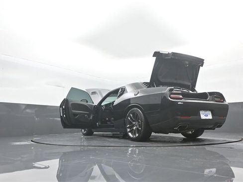 Used 2022 Dodge Challenger R/T Scat Pack image 36