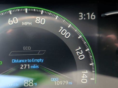 Used 2025 Toyota RAV4 LE FWD image 22