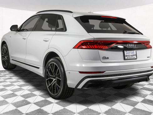 Used 2023 Audi Q8 Premium Plus w/ Premium Plus Package AWD/4WD image 18