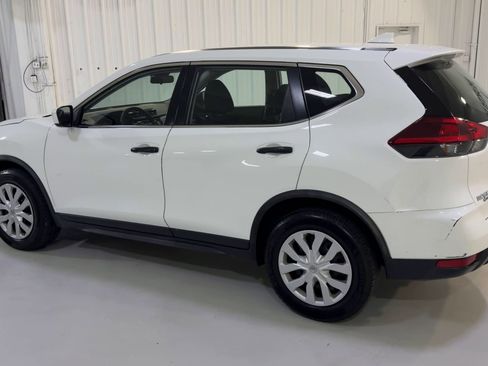 Used 2020 Nissan Rogue S FWD image 7