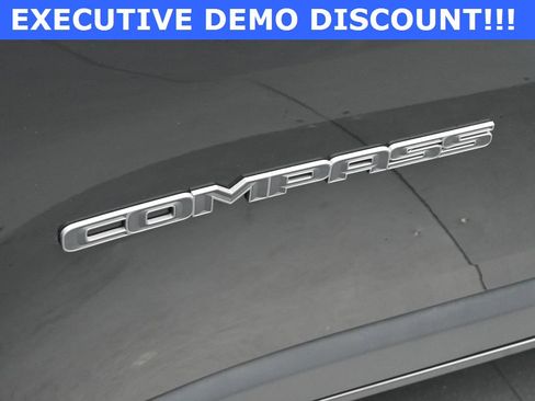 New 2025 Jeep Compass Latitude w/ Sun & Sound Group image 13