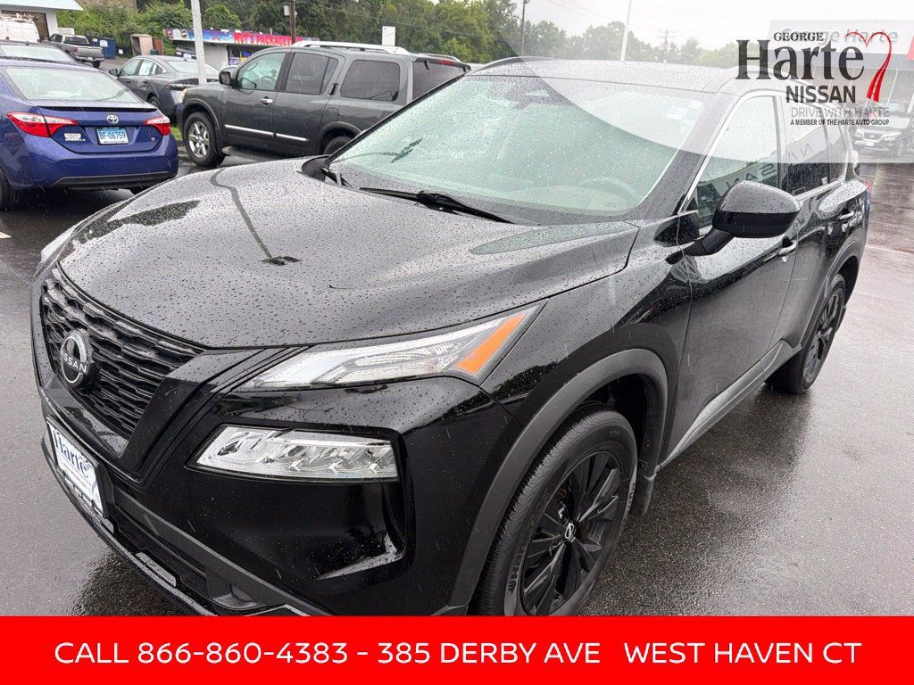 Certified 2023 Nissan Rogue SV w/ SV Premium B Package AWD/4WD image 3