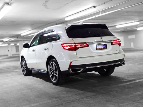 Used 2017 Acura MDX SH-AWD image 6