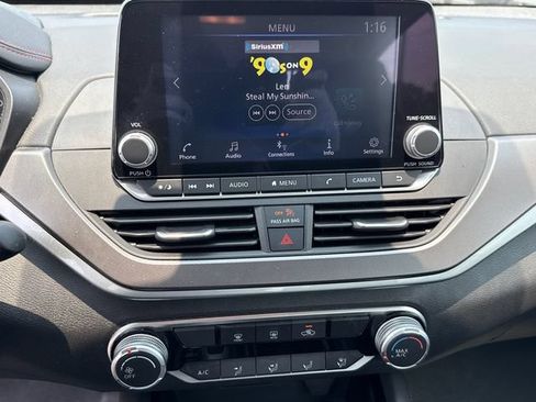 Used 2023 Nissan Altima 2.5 SR FWD image 28