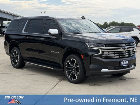 Certified 2023 Chevrolet Suburban Premier w/ LPO, Illumination Package AWD/4WD image 2