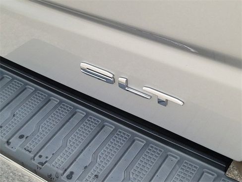 Used 2019 GMC Sierra 1500 SLT image 5