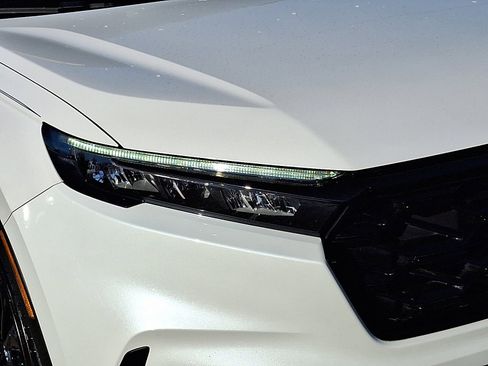 Used 2024 Honda CR-V Sport Touring image 9