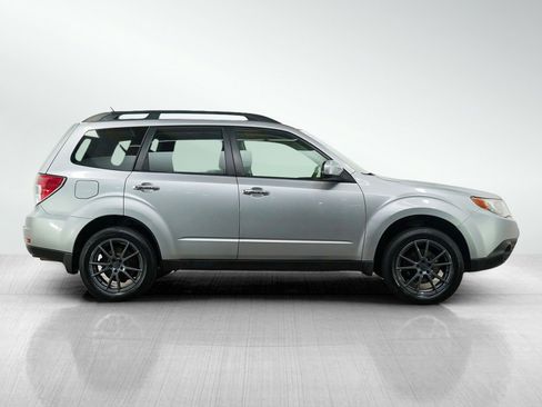 Used 2013 Subaru Forester 2.5X Premium AWD/4WD image 6