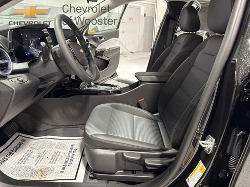 New 2026 Chevrolet Trax LT w/ LPO, Blackout Package image 16