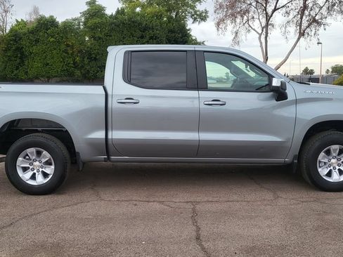 Used 2026 Chevrolet Silverado 1500 LT AWD/4WD image 11