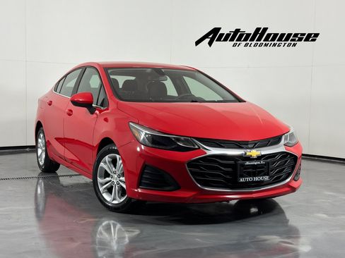 Used 2019 Chevrolet Cruze LT w/ LT Fleet Convenience Package FWD image 1