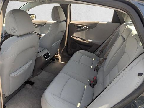 Used 2021 Chevrolet Malibu LT FWD image 17