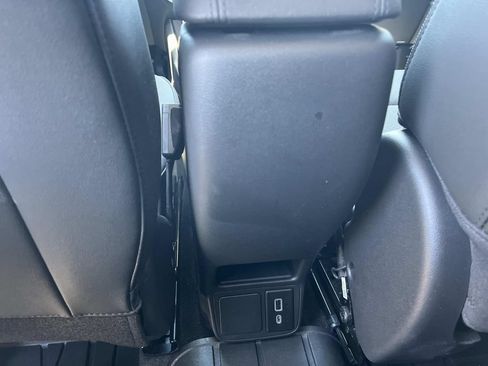 Used 2025 Buick Encore GX Preferred w/ Comfort Package AWD/4WD image 14