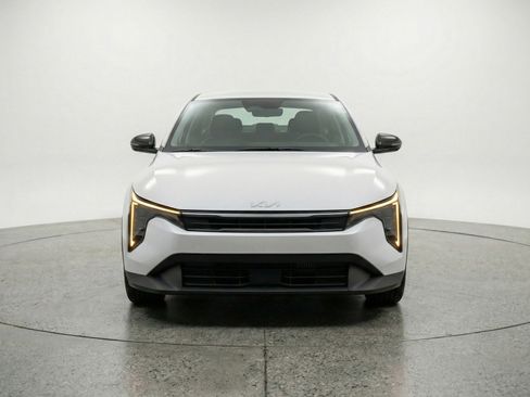 Used 2025 Kia K4 FWD image 2