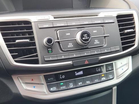 Used 2015 Honda Accord LX image 21