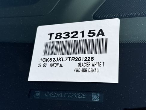 Used 2026 GMC Yukon XL Denali w/ Denali Reserve Package AWD/4WD image 42