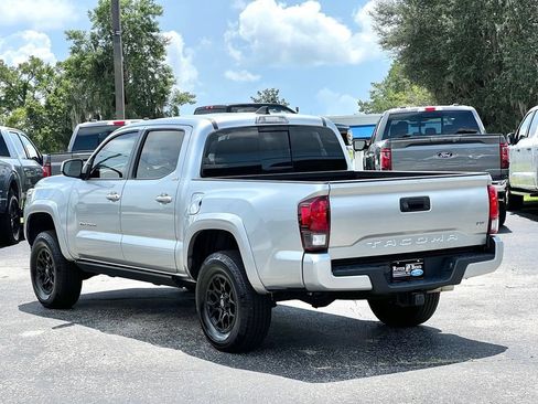 Used 2022 Toyota Tacoma SR5 w/ Technology Package RWD image 3