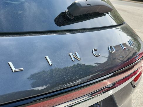 Used 2022 Lincoln Corsair AWD w/ Premium Package image 30