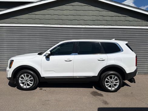 Used 2020 Kia Telluride LX FWD image 14
