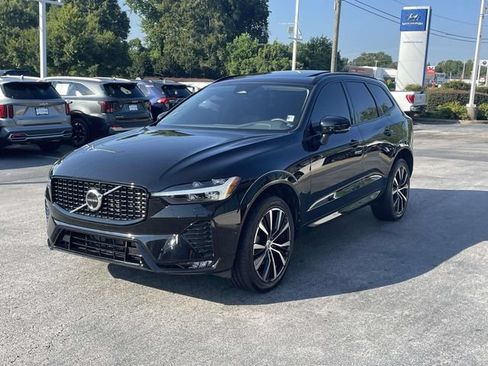 Used 2024 Volvo XC60 B5 Plus w/ Protection Package Premier AWD/4WD image 3