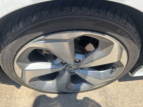 Used 2018 Honda Accord Touring image 13