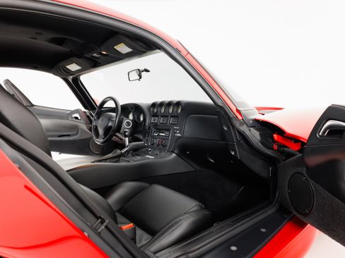 Used 1999 Dodge Viper GTS RWD image 30