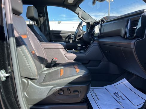 Used 2022 GMC Sierra 1500 AT4 w/ AT4 Premium Package AWD/4WD image 29