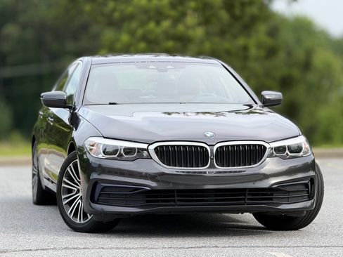 Used 2019 BMW 530i xDrive w/ Premium Package AWD/4WD image 4