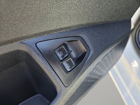 Used 2024 Volkswagen Jetta SE FWD image 33