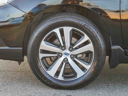 Used 2019 Subaru Outback 2.5i Limited w/ Popular Package #2 image 10