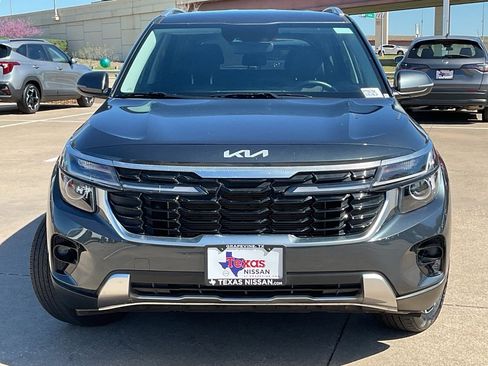 Used 2025 Kia Seltos S image 3