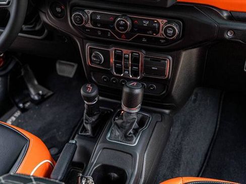 Used 2023 Jeep Gladiator Sport image 28