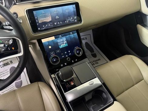Certified 2023 Land Rover Range Rover Velar R-Dynamic S image 40
