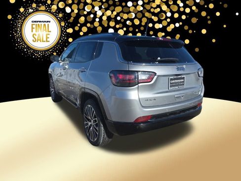 Used 2022 Jeep Compass Limited w/ Elite Group image 8