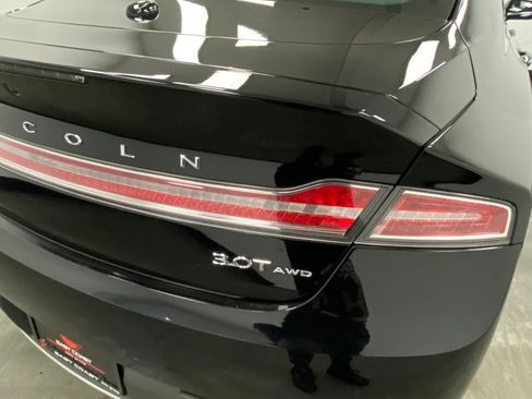 Used 2017 Lincoln MKZ Reserve image 14
