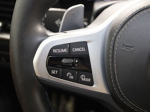 Used 2024 BMW X7 xDrive40i w/ M Sport Package AWD/4WD image 43