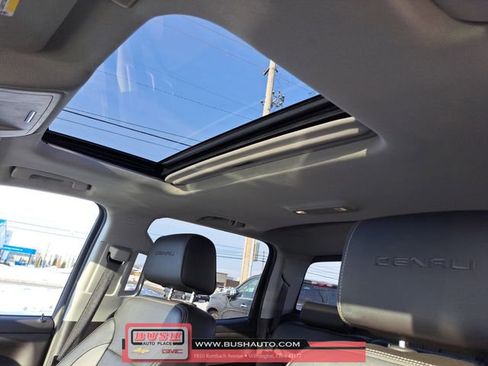 Used 2018 GMC Sierra 1500 Denali w/ Denali Ultimate Package image 30