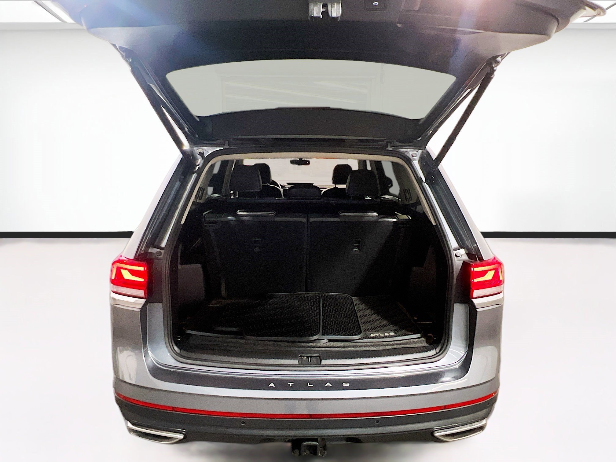 Used 2023 Volkswagen Atlas SE FWD image 18