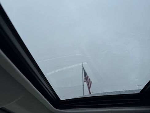 Used 2017 Toyota RAV4 XLE image 11