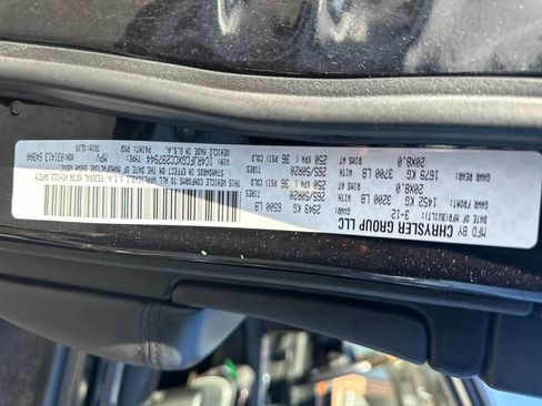 Used 2012 Jeep Grand Cherokee Overland image 31