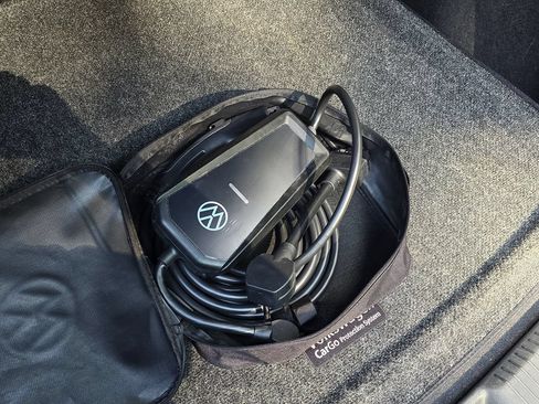 Used 2023 Volkswagen ID.4 Pro RWD image 49