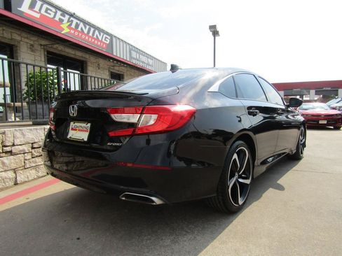 Used 2020 Honda Accord Sport image 4